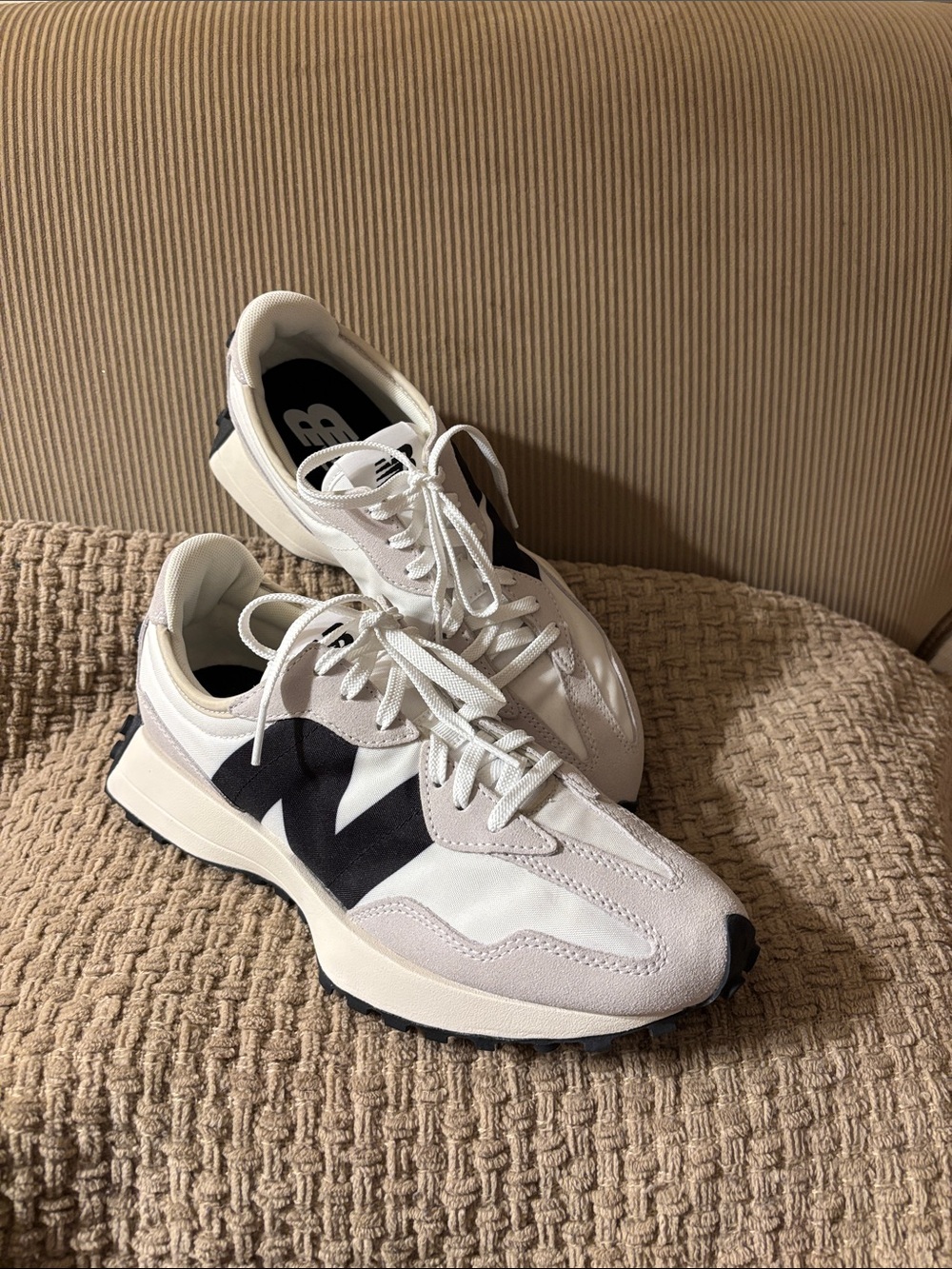 Women’s New Balance 327 Sneakers